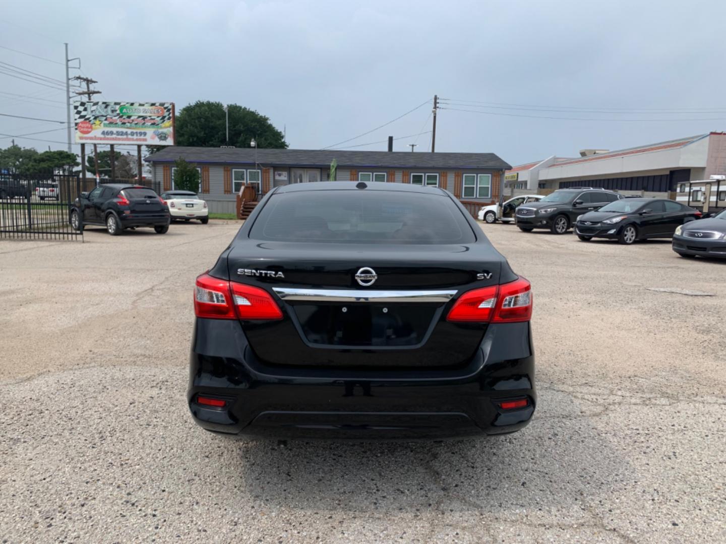 2019 Black /Black Nissan Sentra S (3N1AB7APXKL) with an 1.8L L4 SFI DOHC 16V engine, AUTOMATIC transmission, located at 1830 North Belt Line Road, Irving, TX, 75061, (469) 524-0199, 32.834373, -96.993584 - Photo#4